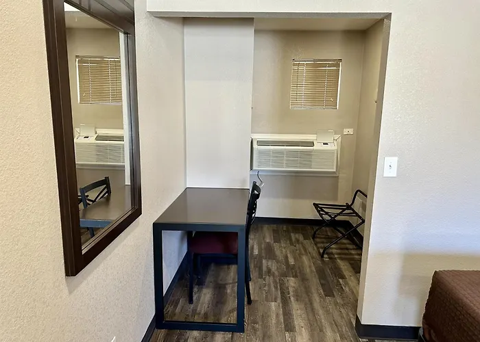 West Nau - Downtown 2*