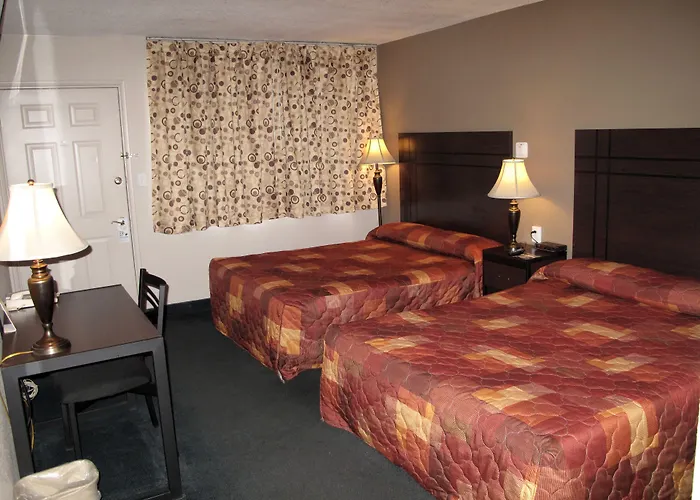 West Nau - Downtown Motel 2*