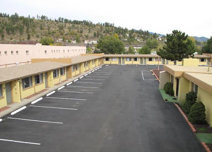 West Nau - Downtown 2* Flagstaff