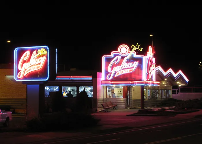 West Nau - Downtown Motel