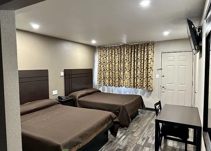 Motel West Nau - Downtown 2*