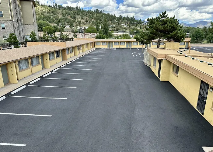 West Nau - Downtown