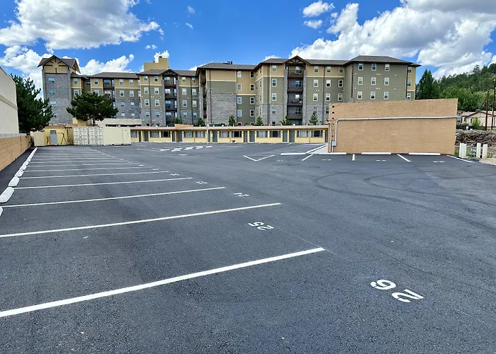 West Nau - Downtown
